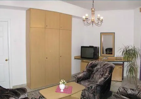 Nora Hotel